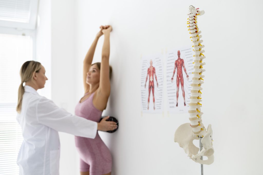 Hipercifose: Conheça 5 possíveis causas dessa condição postural 10 hipercifose